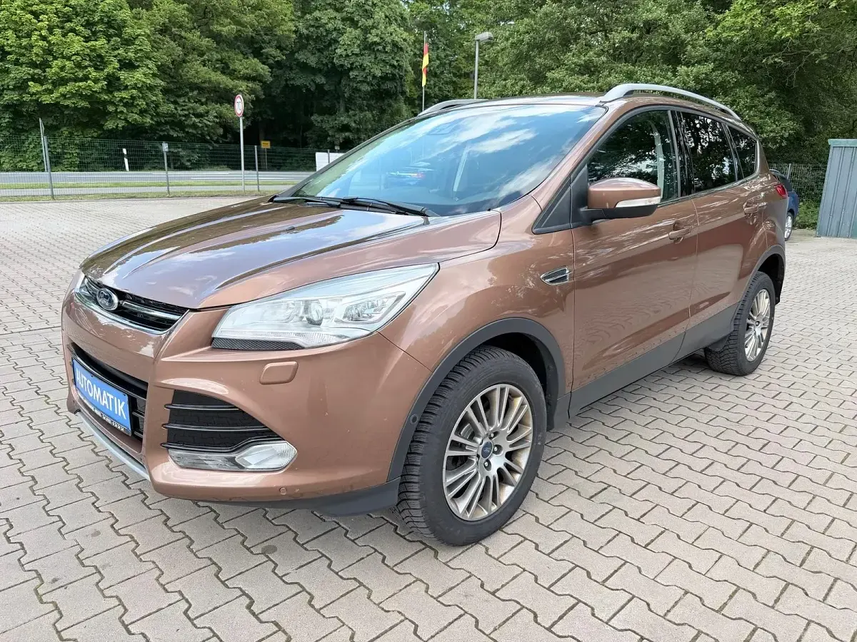 Gebraucht Ford Kuga Titanium 163 PS (119 kW) 2014 Braun SUV