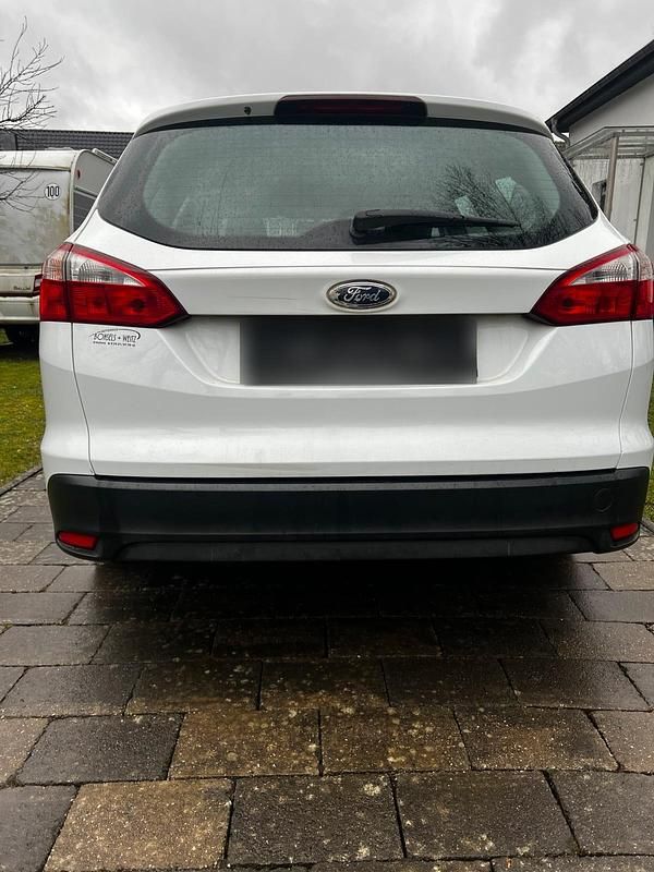 Second-hand Ford Focus 95 CP (69 kW) 2012 Alb Break