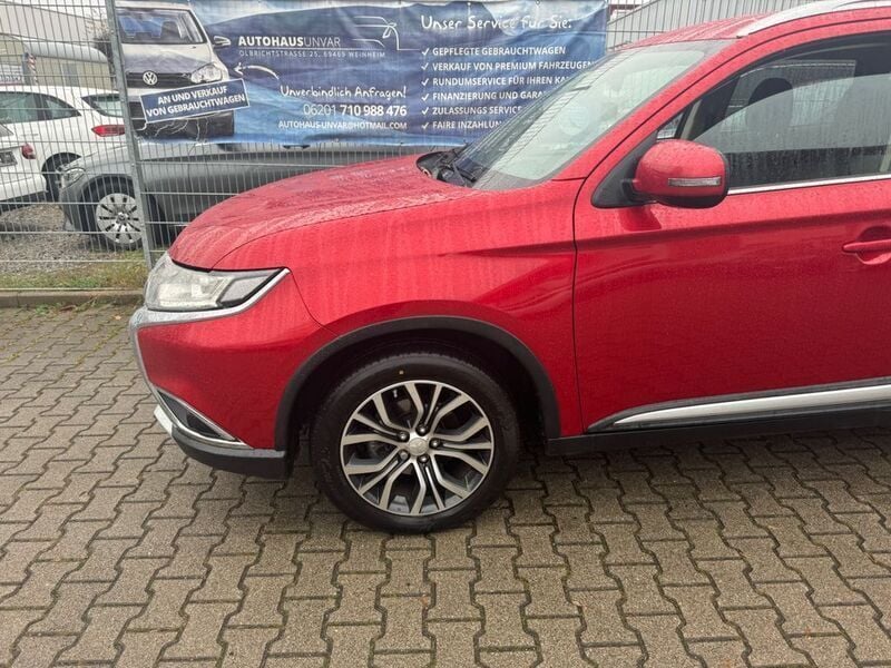 Gebraucht Mitsubishi Outlander Plus 150 PS (110 kW) 2017 Karminrot (m) SUV