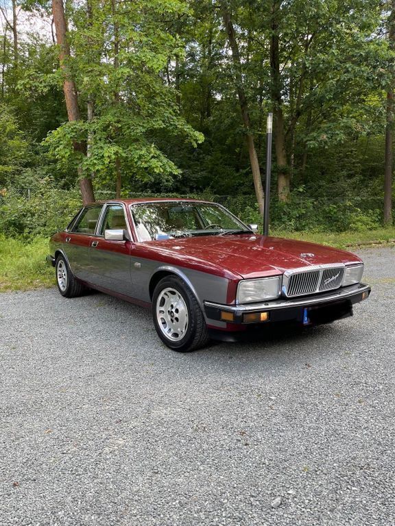 Gebraucht Jaguar XJ40 197 PS (144 kW) 1988 Rot Limousine