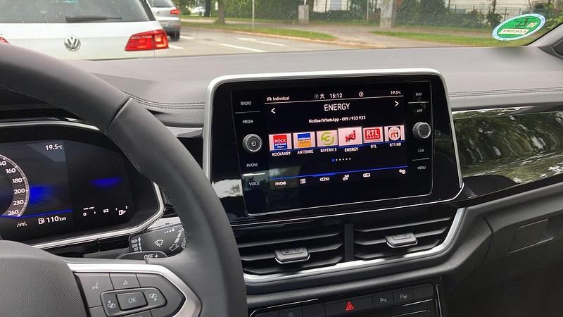 Usata VW T-Roc R-line 190 CV (139 kW) 2024 Nero SUV