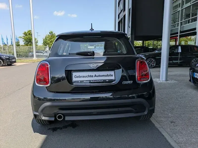 Gebraucht Mini Cooper 136 PS (100 kW) 2023 Schwarz Kleinwagen