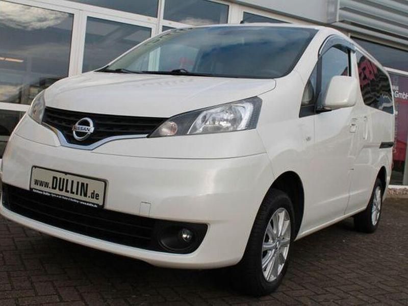 Weiß Gebraucht 2017 Nissan NV200 Tekna Van | 21.750 € - Bild 1/4