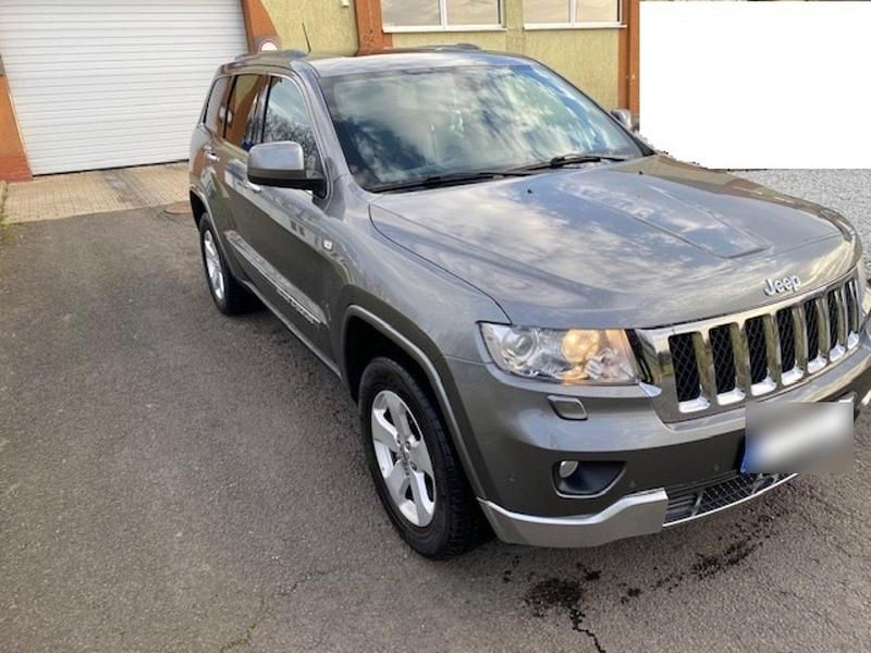 Gebraucht Jeep Grand Cherokee Overland 241 PS (177 kW) 2011 Grau SUV