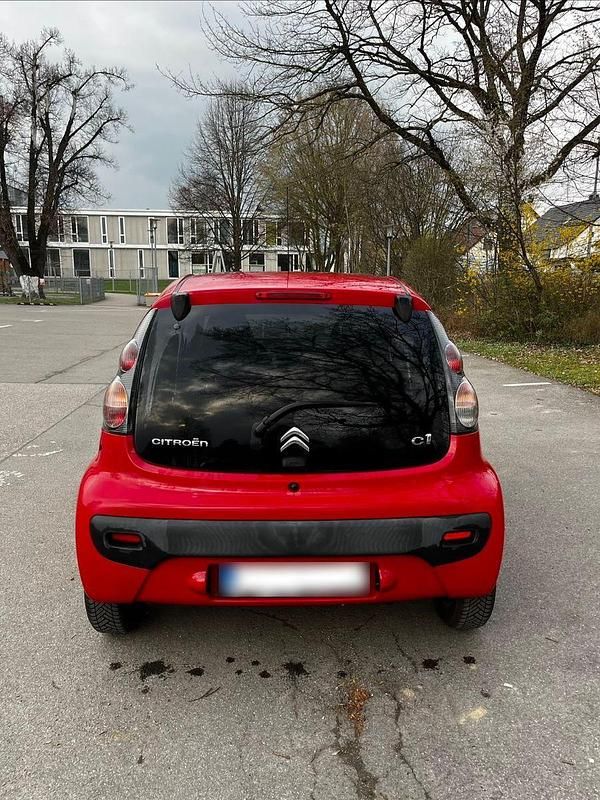Gebraucht Citroën C1 SELECTION 68 PS (50 kW) 2012 Rot Kleinwagen