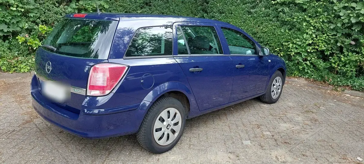 Gebraucht Opel Astra Selection 90 PS (66 kW) 2009 Blau Kombi