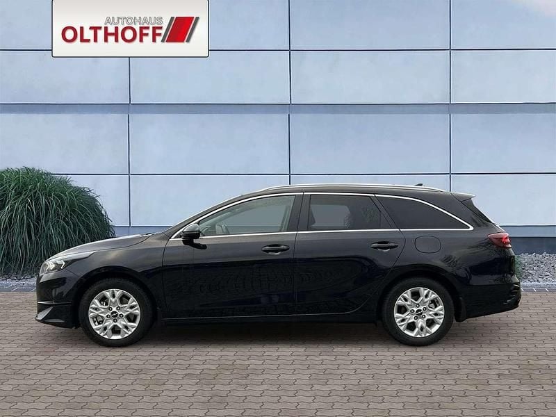 Gebraucht Kia Ceed Sportswagon Comfort 140 PS (102 kW) 2025 Black pearl Kombi