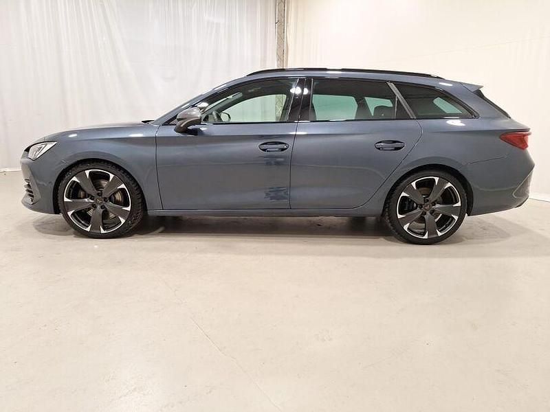 Gebraucht Cupra Leon 300 PS (220 kW) 2024 Magnetic tech. Kombi