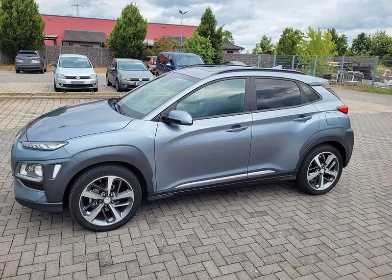 Grau Gebraucht 2020 Hyundai Kona Premium SUV | 15.500 € (Guter Preis) - Bild 1/4