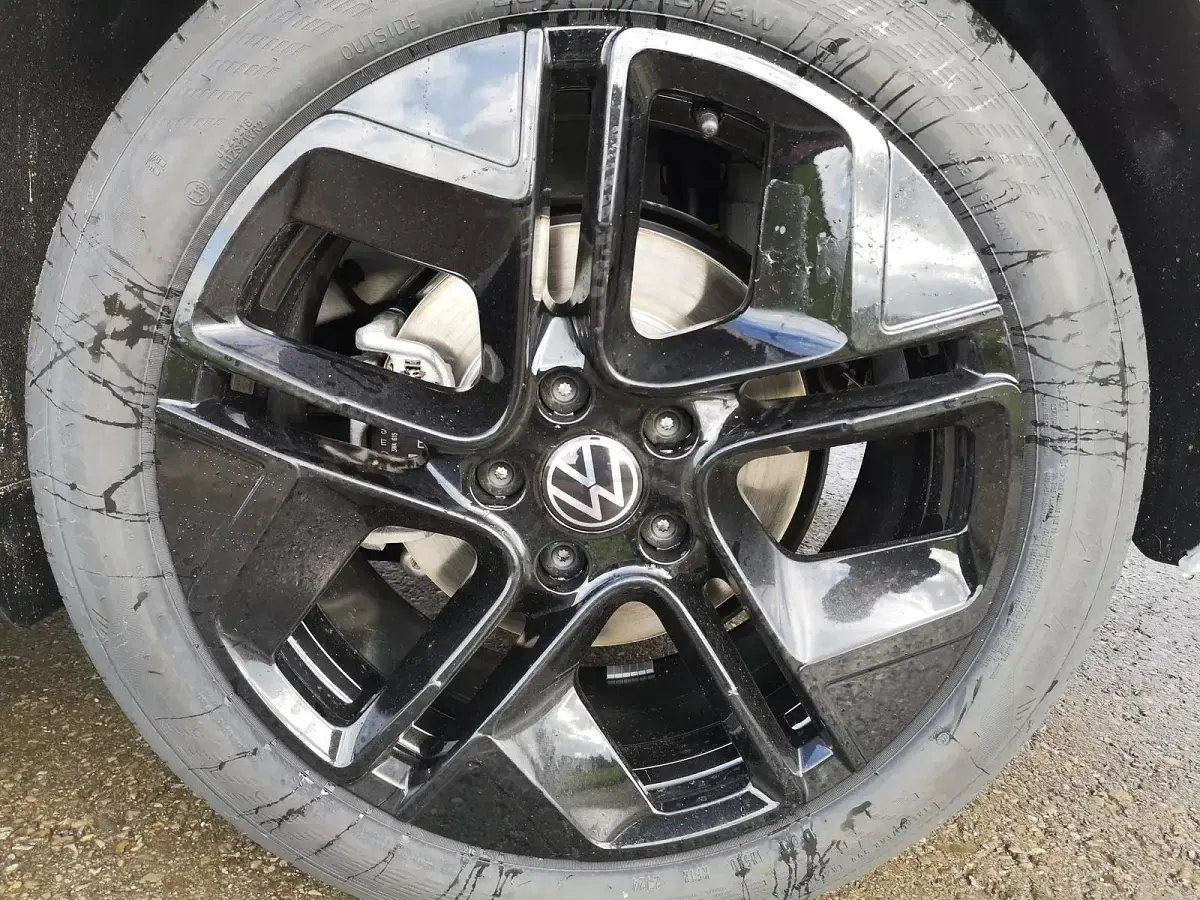 Gebraucht VW Passat R-line 193 PS (141 kW) 2024 Diabasgrau metallic Kombi