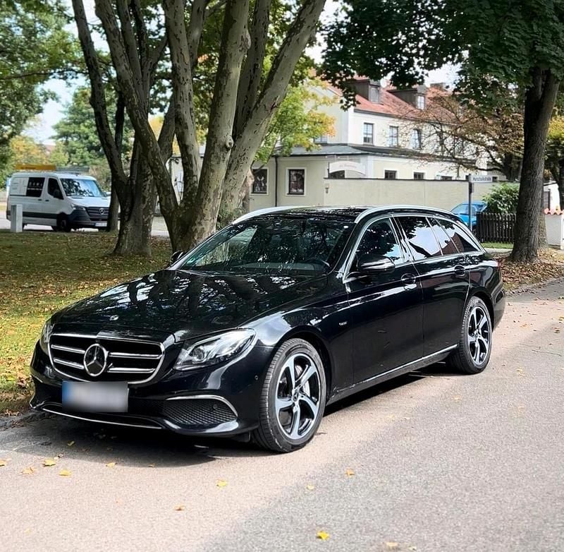 Gebraucht Mercedes E400 Avantgarde 340 PS (250 kW) 2019 Schwarz Kombi