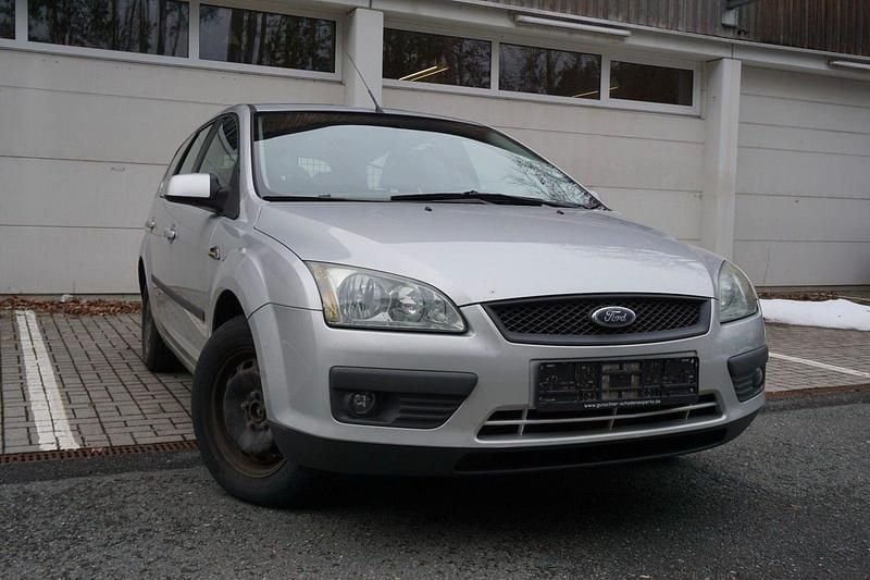 Gebraucht Ford Focus Fun X 101 PS (74 kW) 2006 Silber Kombi