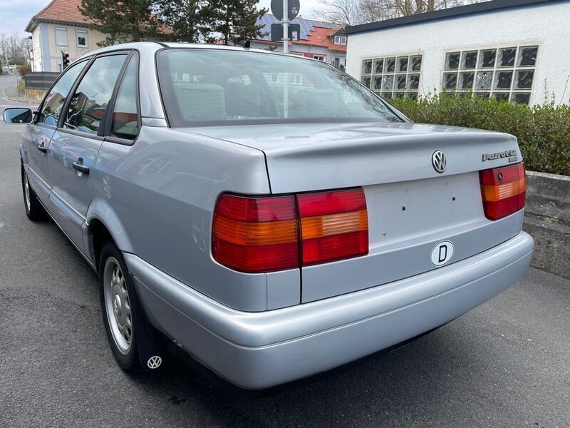 Gebraucht VW Passat 174 PS (127 kW) 1994 Grau Limousine