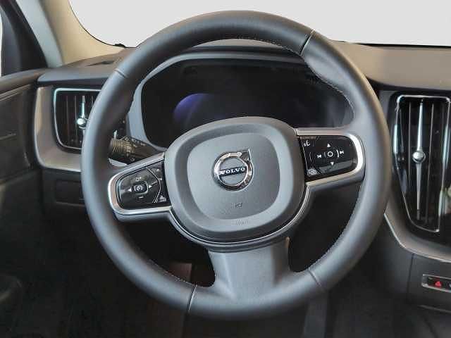 Gebraucht Volvo XC60 184 PS (135 kW) 2023 SUV