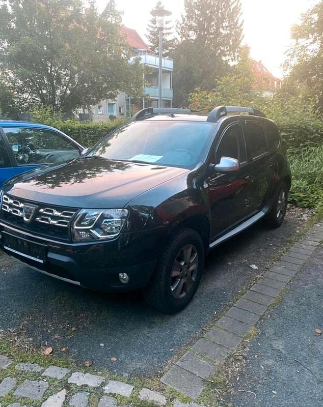 Schwarz Gebraucht 2017 Dacia Duster Prestige SUV | 10.750 € (Fairer Preis) - Bild 1/1