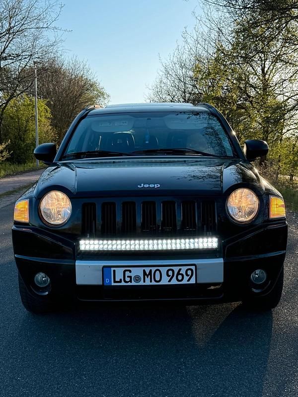 Gebraucht Jeep Compass 170 PS (125 kW) 2007 Schwarz SUV