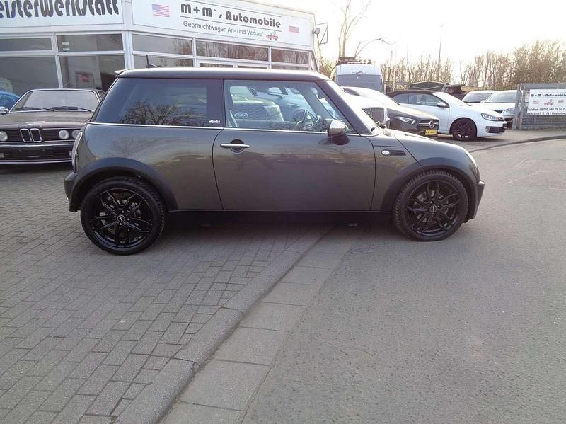 Gebraucht Mini Cooper 116 PS (85 kW) 2006 Royal grey metallic Kleinwagen