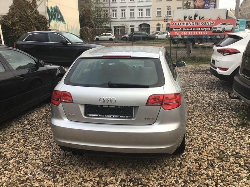 Gebraucht Audi A3 Ambition 125 PS (91 kW) 2012 Grau Limousine