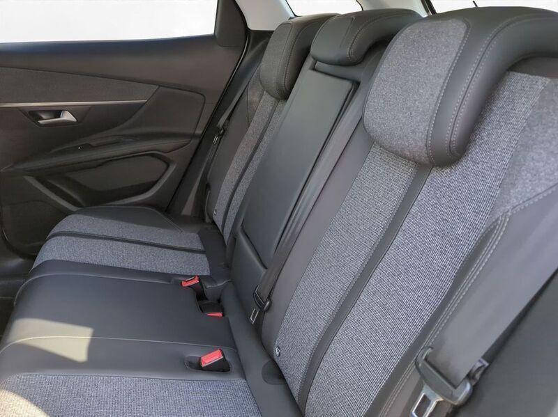 Gebraucht Peugeot 3008 Allure 131 PS (96 kW) 2016 Weiß SUV