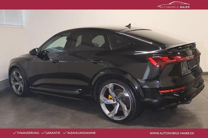 Gebraucht Audi e-tron Sport 369 kW (503 PS) 2022 Mythosschwarz metallic SUV