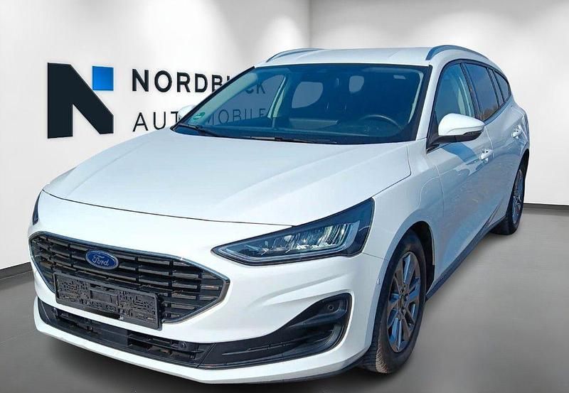 Gebraucht Ford Focus Titanium 116 PS (85 kW) 2023 Weiß Kombi
