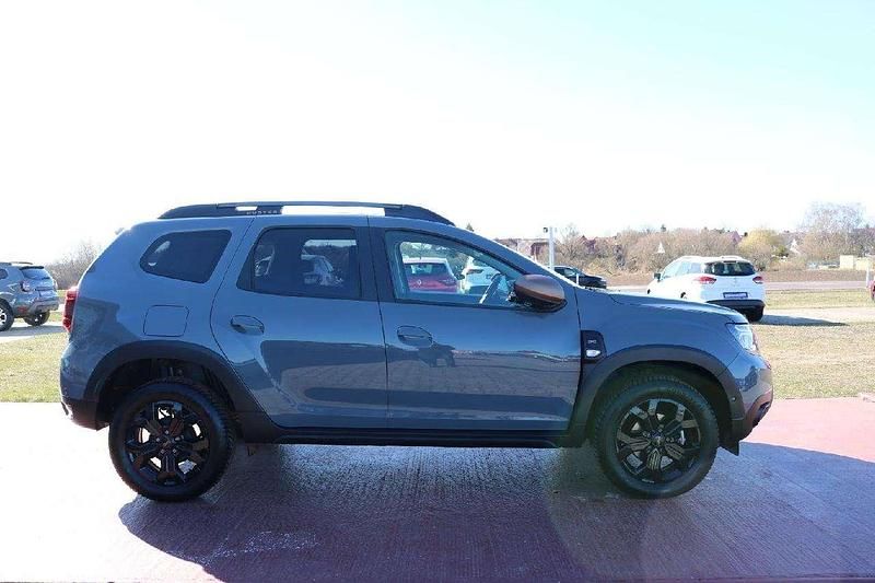 Gebraucht Dacia Duster Extreme 150 PS (110 kW) 2024 Grau SUV