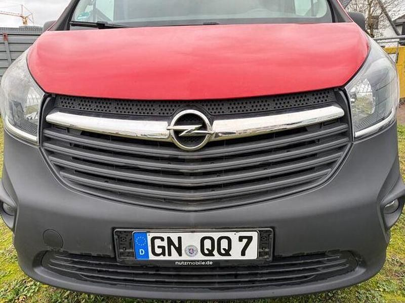 Gebraucht Opel Vivaro 125 PS (91 kW) 2018 Rot Van / Kleinbus