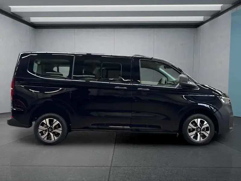 Neu VW Caravelle 150 PS (110 kW) 2025 Blau Van