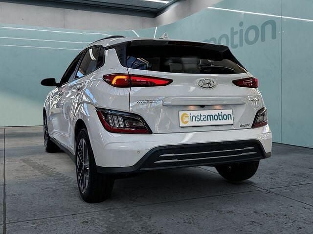 Gebraucht Hyundai Kona Advantage 100 kW (136 PS) 2023 Weiß SUV