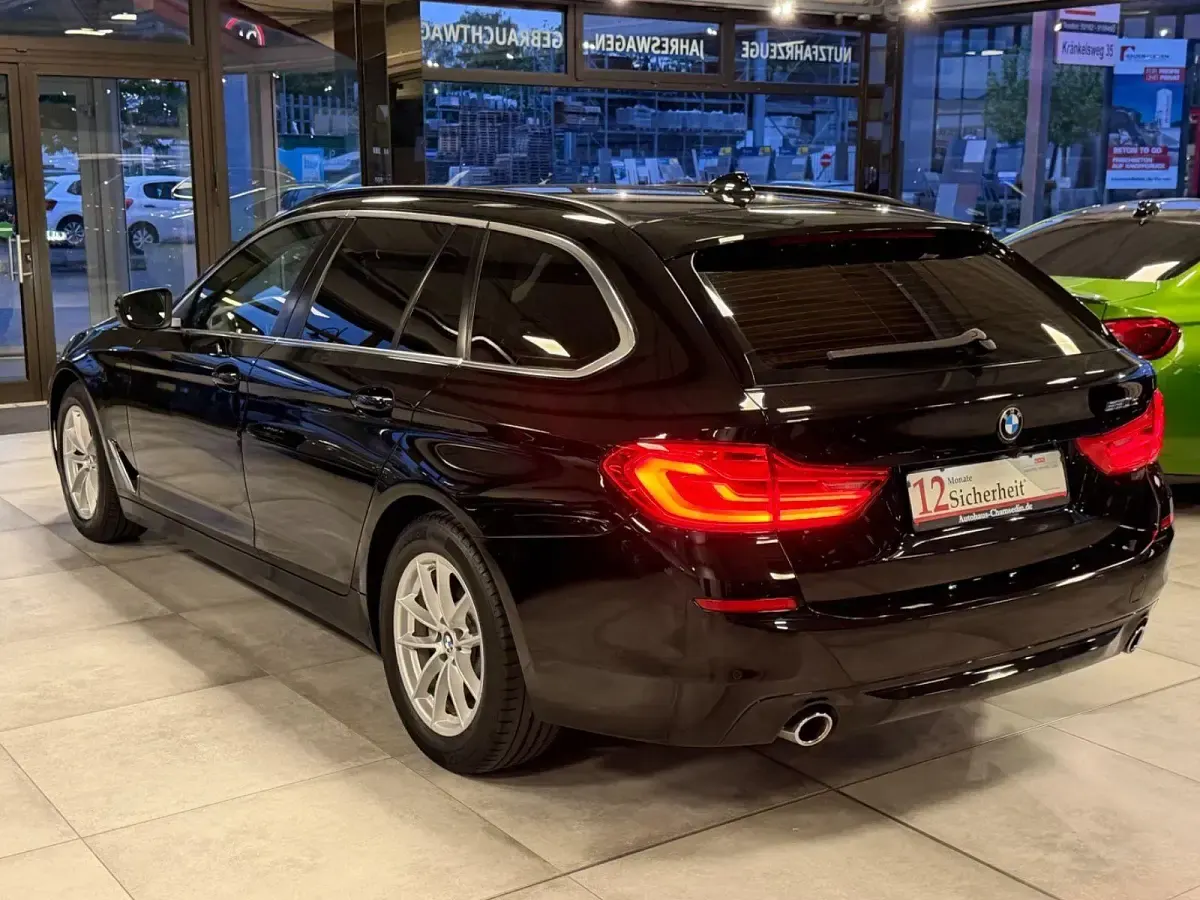 Gebraucht BMW 520 Performance 190 PS (139 kW) 2018 Schwarz Kombi