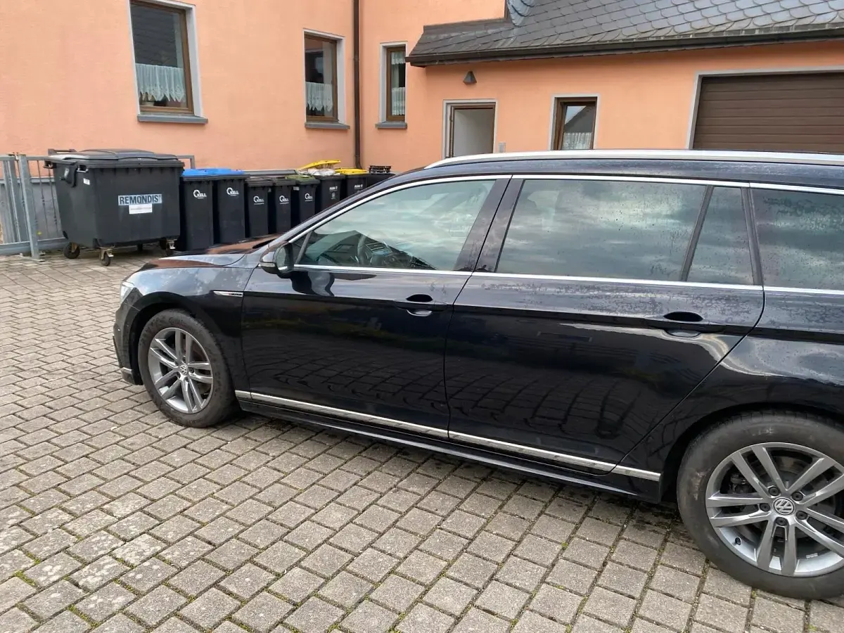 Gebraucht VW Passat R-line 150 PS (110 kW) 2016 Schwarz Kombi