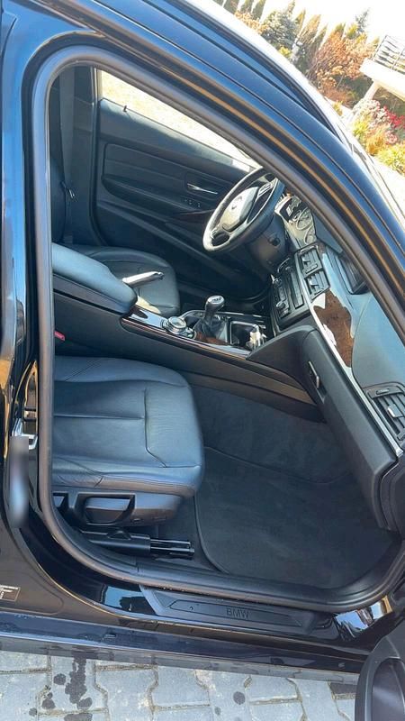 Gebraucht BMW 320 200 PS (147 kW) 2014 Schwarz Kombi