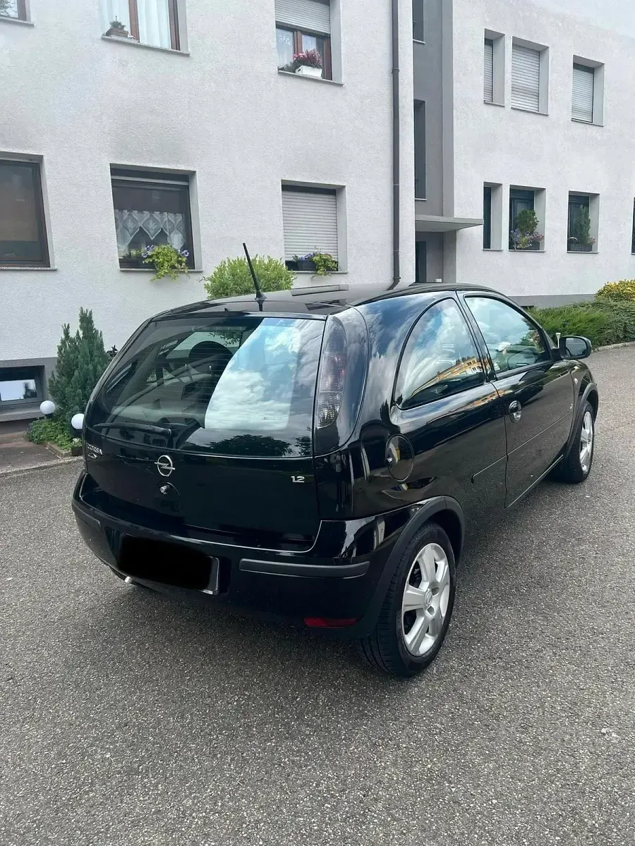 Brugt Opel Corsa 75 HK (55 kW) 2004 Hatchback