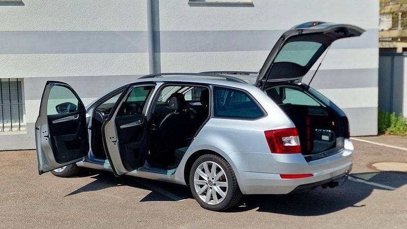Gebraucht Skoda Octavia 150 PS (110 kW) 2016 Silber Kleinwagen