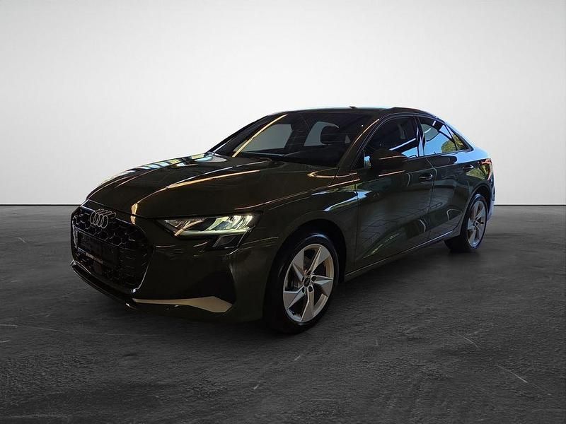 Second-hand Audi A3 Advanced 116 CP (85 kW) 2024 Verde Berlinǎ