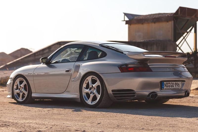 Gebraucht Porsche 996 Turbo 420 PS (308 kW) 2002 Silber Coupé