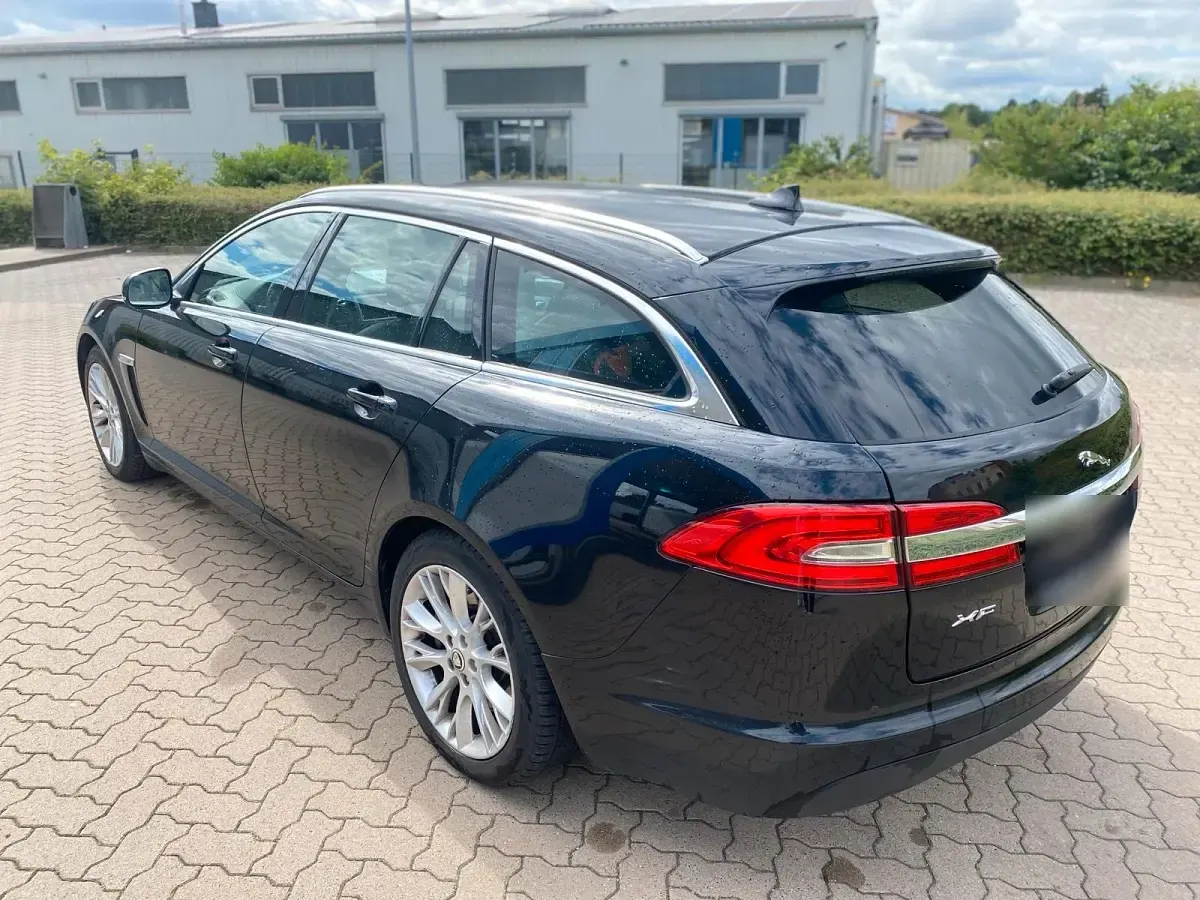 Gebraucht Jaguar XF Sportbrake 200 PS (147 kW) 2013 Schwarz Kombi
