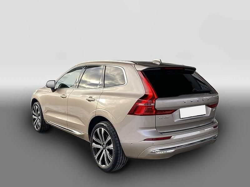 Gebraucht Volvo XC60 Ultimate 235 PS (172 kW) 2022 Grau SUV