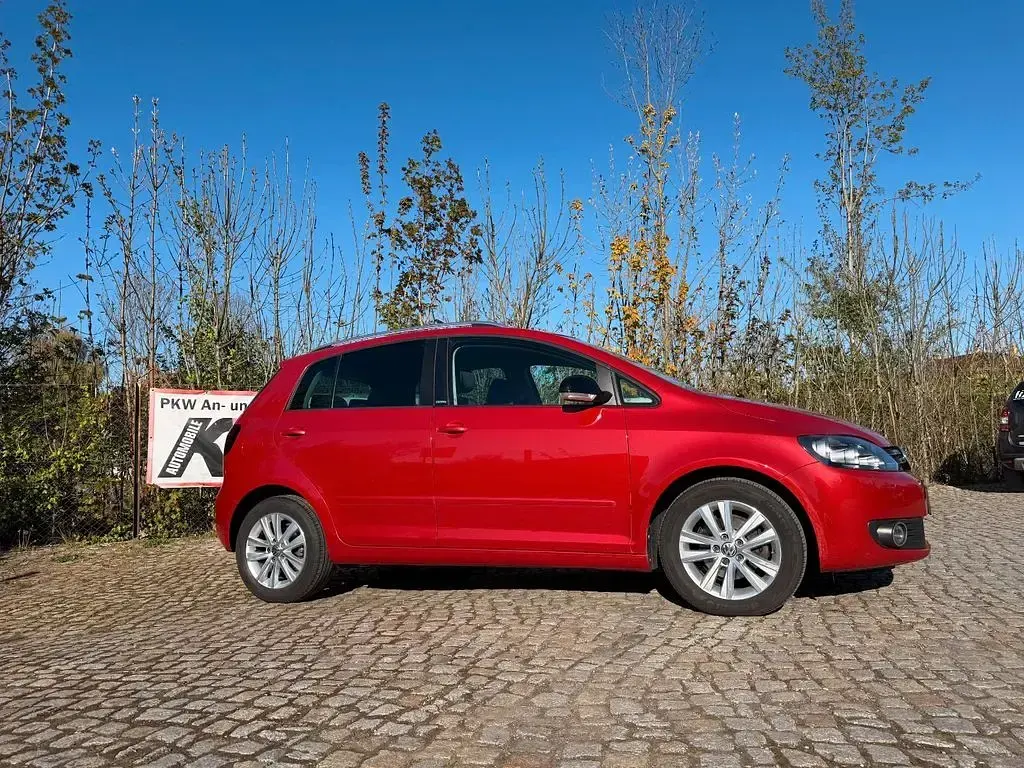 Używany VW Golf Plus Cross Style 80 KM (58 kW) 2011 Czerwony Minivan