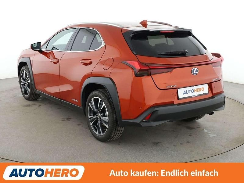 Gebraucht Lexus UX 250h 184 PS (135 kW) 2022 Braun SUV