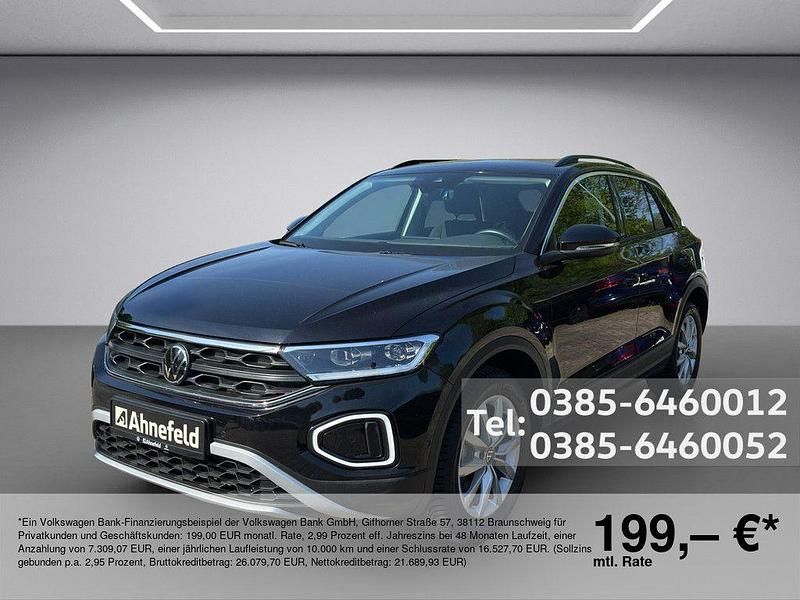 Black metallic Gebraucht 2023 VW T-Roc Move SUV | 28.999 € (Fairer Preis) - Bild 1/4