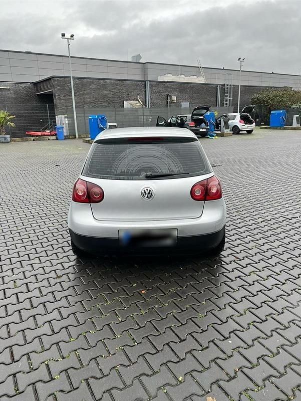 Gebraucht VW Golf V 140 PS (102 kW) 2006 Silber Kleinwagen