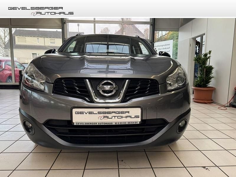 Grau Gebraucht 2013 Nissan Qashqai +2 360º SUV | 11.980 € (Teuer) - Bild 1/4