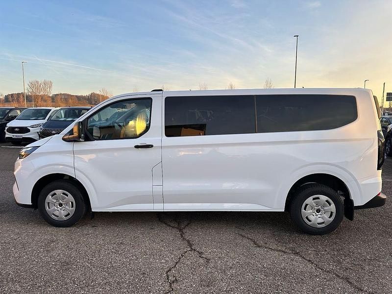 Neu Ford Transit Custom Trend 150 PS (110 kW) 2025 Weiß Kombi