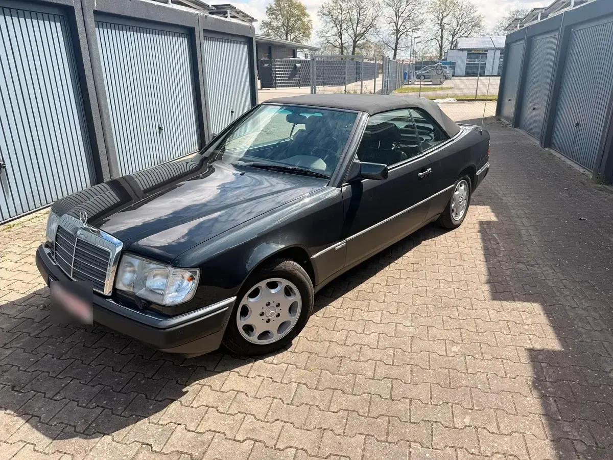 Gebraucht Mercedes 300 Sportline 1993 Schwarz Cabrio