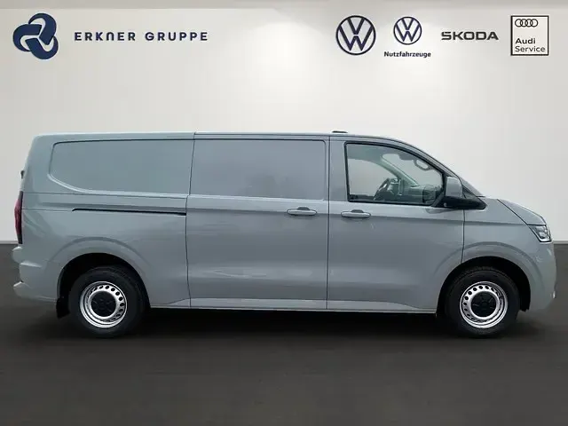Neu VW Transporter 150 PS (110 kW) 2026 Stone grey Van