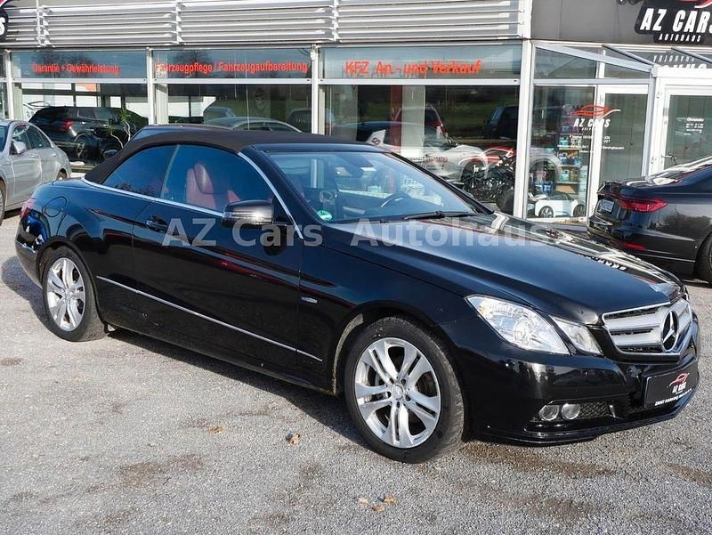 Gebraucht Mercedes E250 204 PS (150 kW) 2010 Schwarz Cabrio