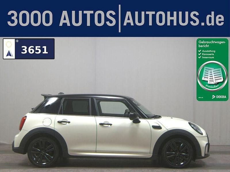 Weiss Gebraucht 2021 Mini Cooper Kleinwagen | 20.480 € (Etwas zu teuer) - Bild 1/4