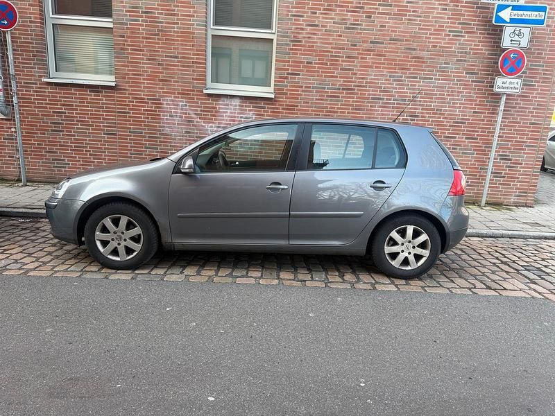 Gebraucht VW Golf VI 101 PS (74 kW) 2008 Grau Kleinwagen