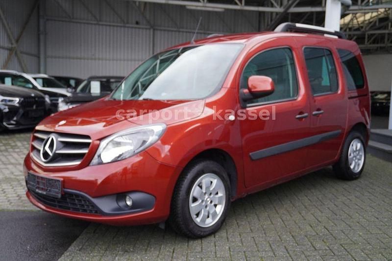 Gebraucht Mercedes Citan 112 114 PS (83 kW) 2017 Rot Kombi